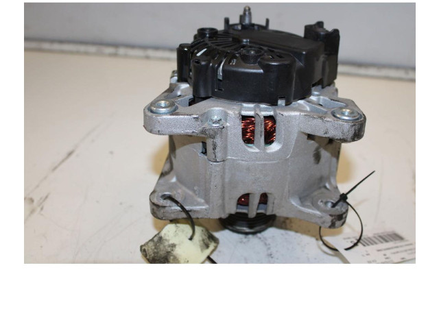 Генератор 231001043R Dacia Duster