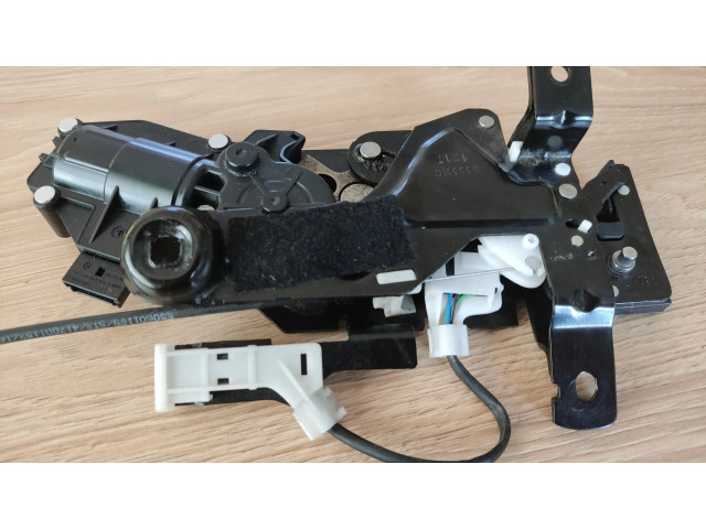 Zámek zadních dveří 7372801, 51247372801 BMW M4 F82 F83 2019