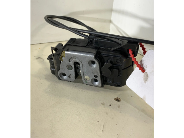 Замок багажника 300129F    Renault Clio III 2005 - 2012 года