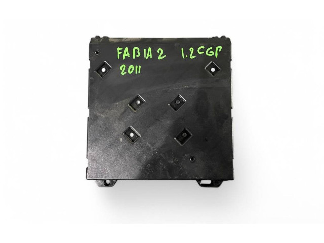 Блок комфорта 6r7937086f Skoda Fabia Mk2 (5J)