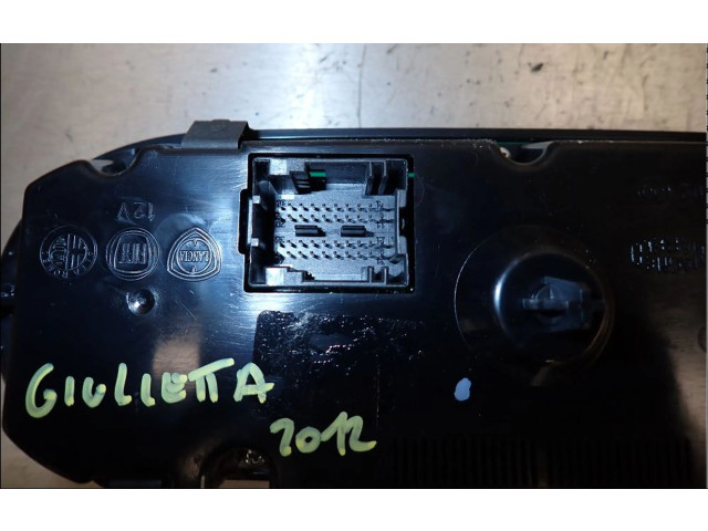 Блок управления климат-контролем 156123650   Alfa Romeo Giulietta