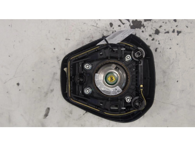 Подушка безопасности водителя    Ford Fiesta