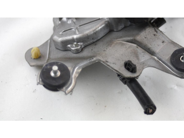 Моторчик заднего дворника 85130-B4020 Daihatsu Terios