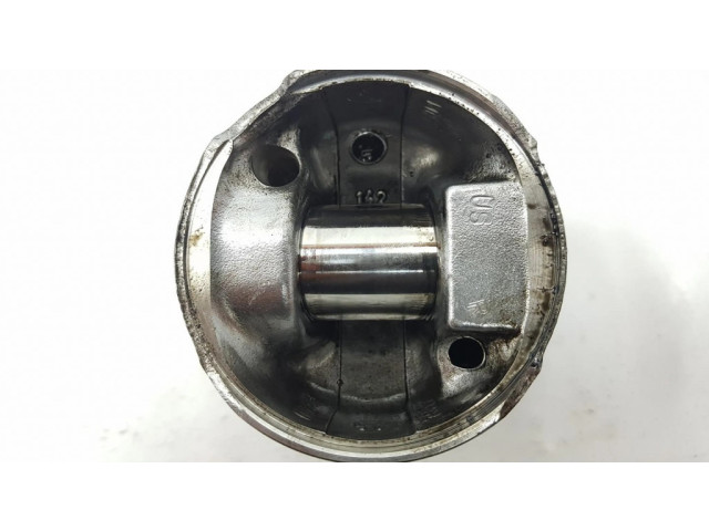 Píst 1455691, 7M5Q6110AA   Ford Focus C-MAX  pro benzínový motor 1.6  