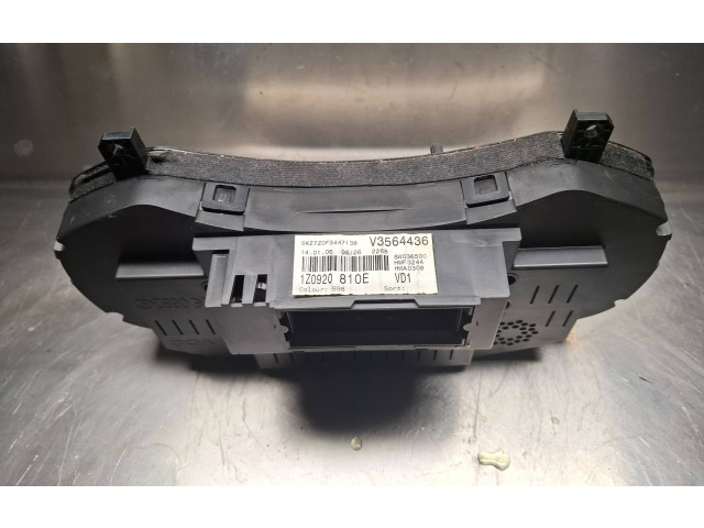 Панель приборов 1z0920810e Skoda Octavia Mk2 (1Z)