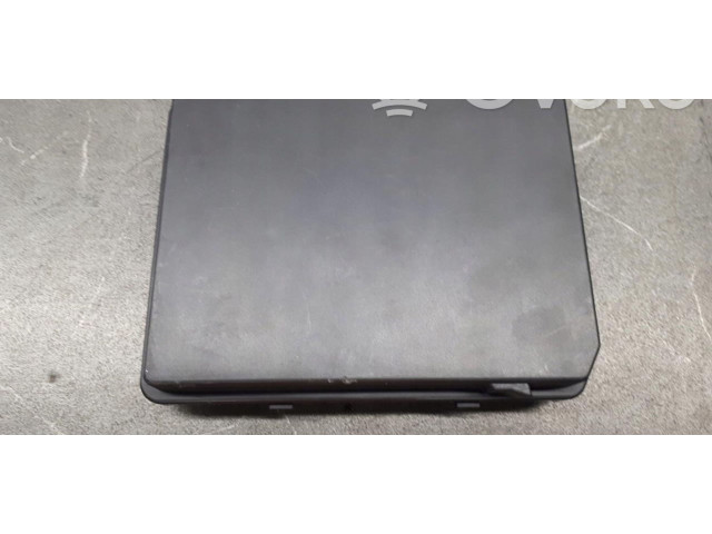 Блок предохранителей 284B64435R Dacia Sandero III