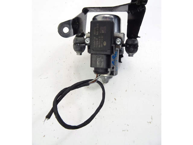 Pojistková skříňka Řídící jednotka BSM 1K0612181F   Volkswagen Golf VII 2017