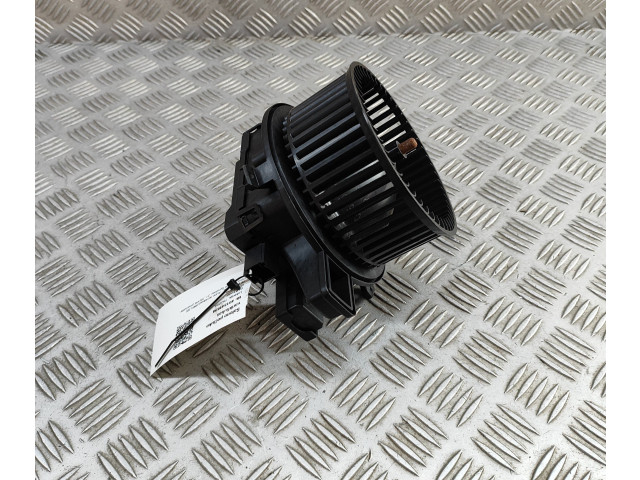 Вентилятор печки 4M2820021 Audi A4 Allroad B9