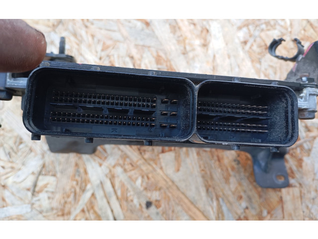 Блок управления двигателя 0281018312, P05150620AC   Fiat Freemont