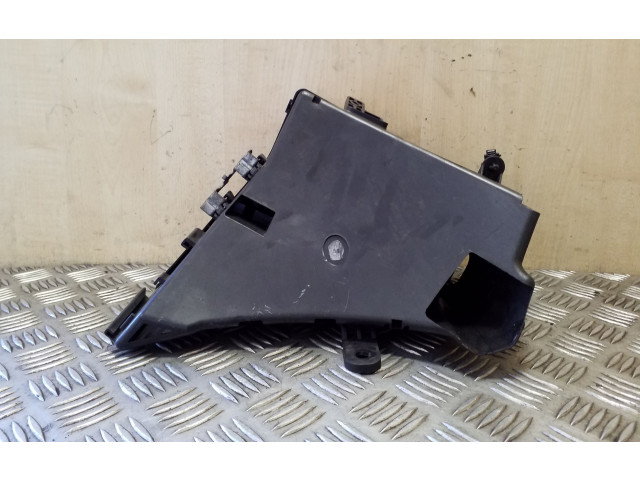 Блок предохранителей 82201FG000 Subaru Forester SH