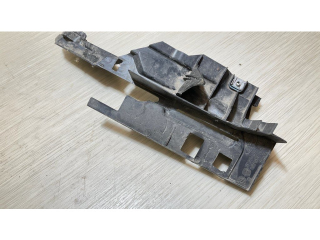 Другая деталь отсека двигателя