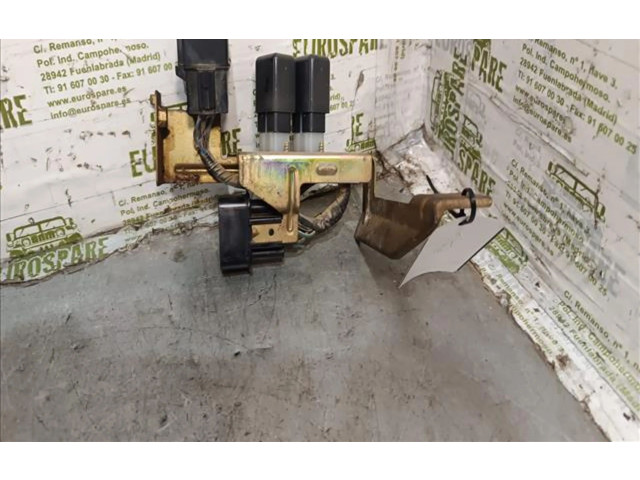 Блок предохранителей MR252921 Mitsubishi Montero