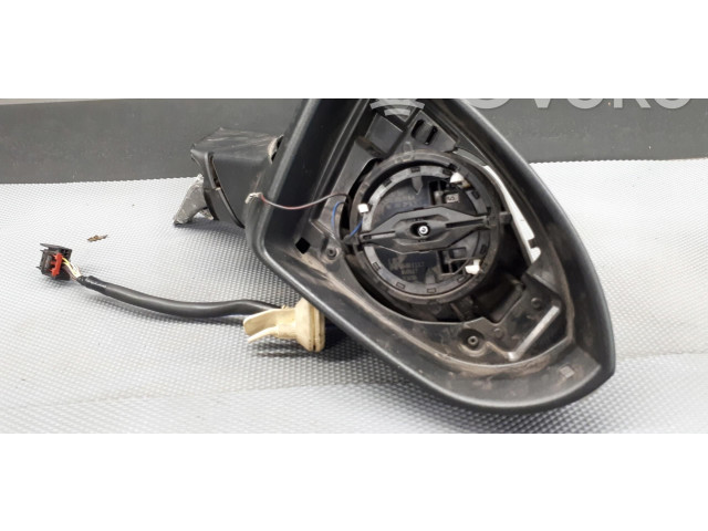 Зеркало электрическое Volkswagen Golf VII 2013 - 2019 года