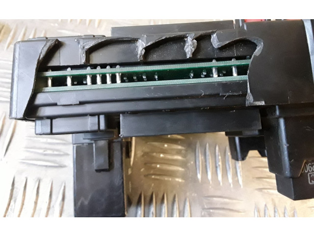 Блок комфорта 911981C000 Hyundai Getz