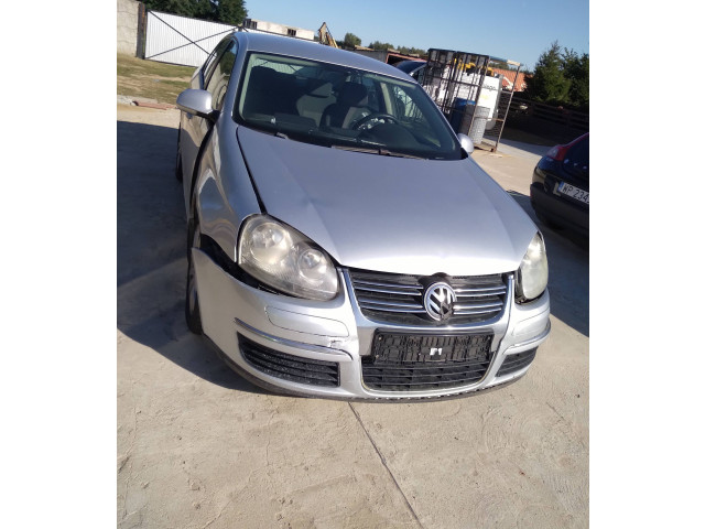 Зеркало электрическое Volkswagen Jetta V 2005 - 2010 года