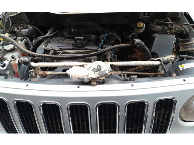 Моторчик дворников 04879432AE, AX1590600084 Jeep Patriot