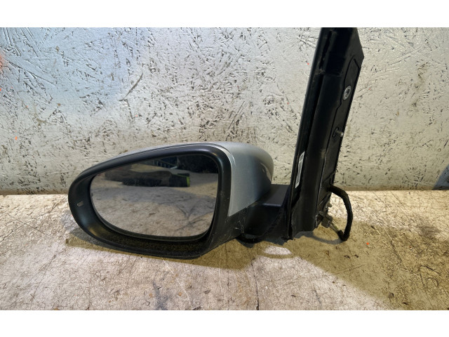 Зеркало электрическое Volkswagen Touran II 2010 - 2016 года