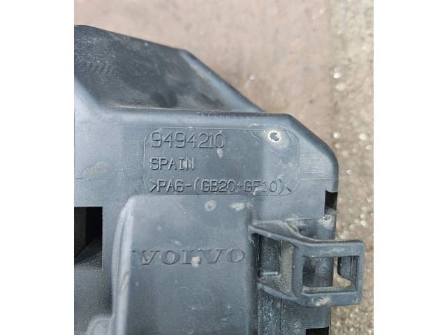 Блок предохранителей  9494210   Volvo V70    