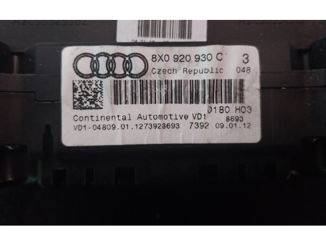 Панель приборов    Audi A1       