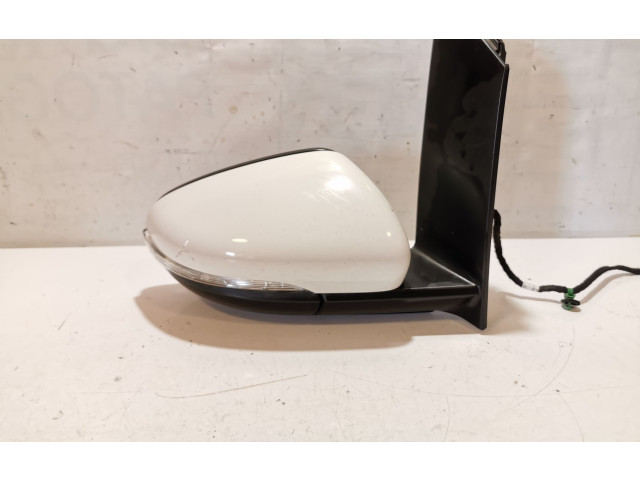 Зеркало электрическое Volkswagen Touran II 2010 - 2016 года