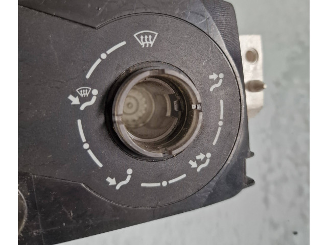 Блок управления климат-контролем M031068P   Renault Clio II