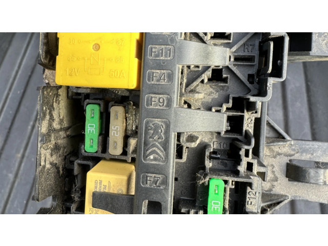 Блок предохранителей 9812661980, A006C8 Citroen C3 Aircross