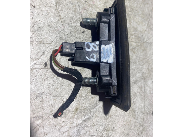 Замок багажника     Skoda Fabia Mk2 (5J) 2007 - 2014 года