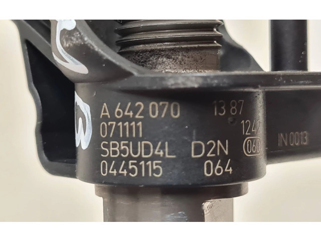 Vstřikovač A6420701387, 071111 Mercedes-Benz R W251