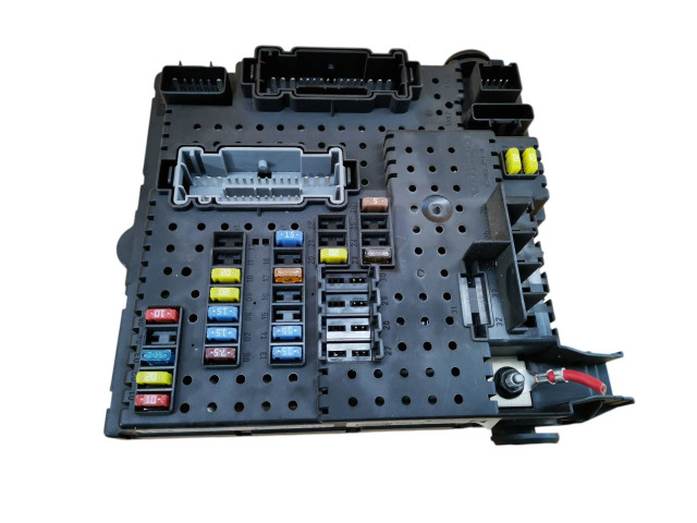 Блок предохранителей 30728512, 06W203 Volvo XC90