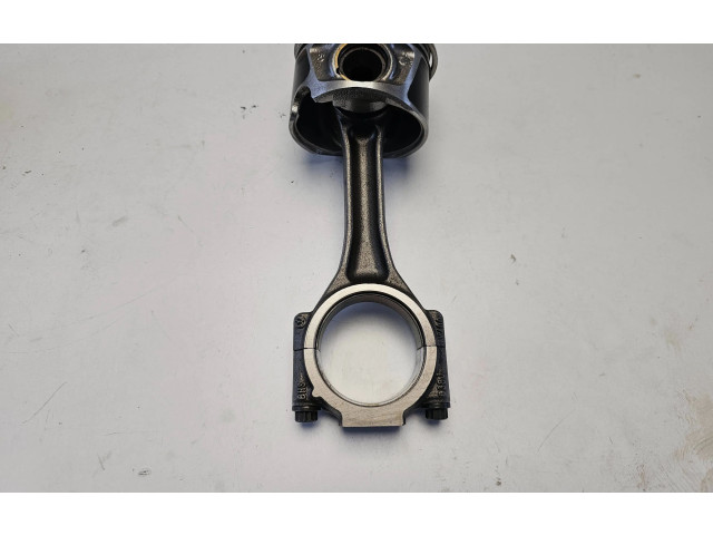 Píst 026038J Volkswagen Tiguan CBB