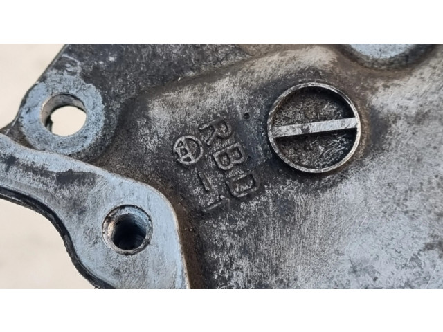 Другая деталь двигателя