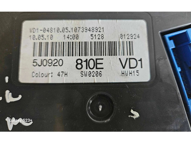 Панель приборов 5J0920810E Skoda Fabia Mk2 (5J)