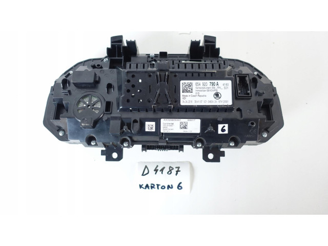 Панель приборов 654920790A LICZNIK VIRTUAL ZEGARY LCD SKODA KAMIQ SCALA    Skoda Scala       