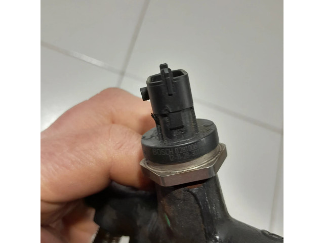 Vstřikovací lišta 175215346R, H8201157327 Dacia Dokker pro naftový motor 1.5