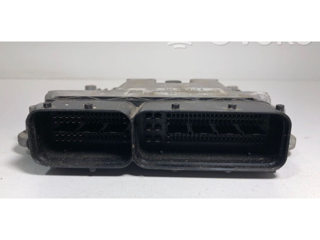Блок управления двигателя 045906013B   Skoda Fabia Mk2 (5J)