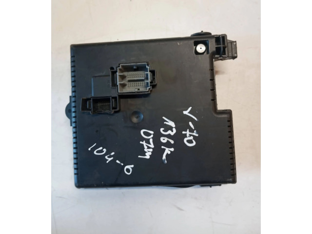 Блок предохранителей 8676391, 05W123   Volvo XC90    