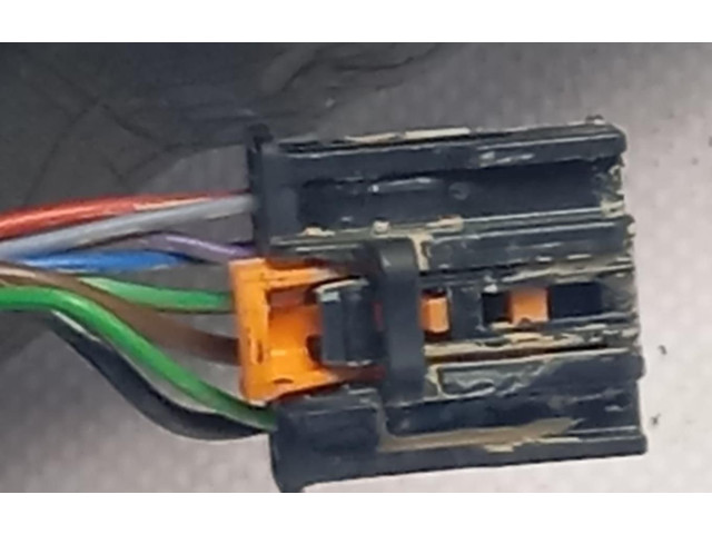 Зеркало электрическое        Peugeot 2008 I  2013 - 2019 года   