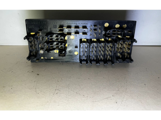 Pojistková skříňka 443941822B, 443941822 Audi 80 90 S2 B4 1993