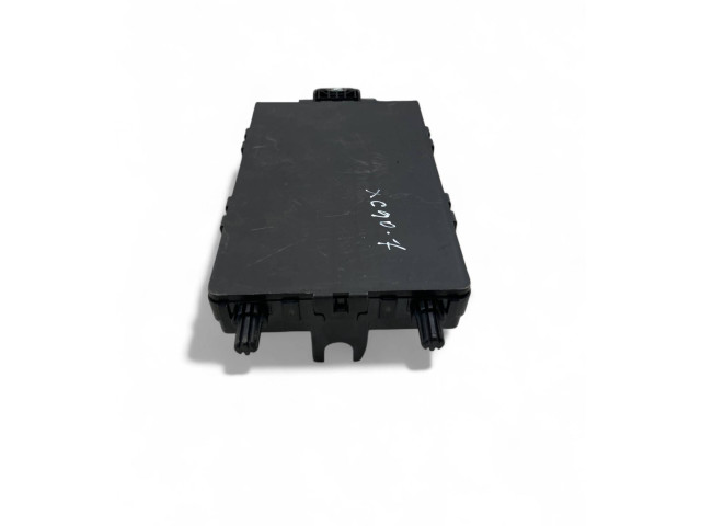 Блок предохранителей 32142591 Volvo XC90