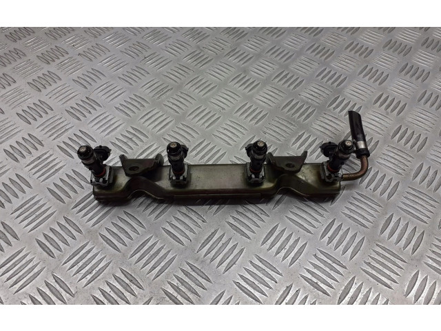 Vstřikovací lišta 16600-AX200 Nissan Micra