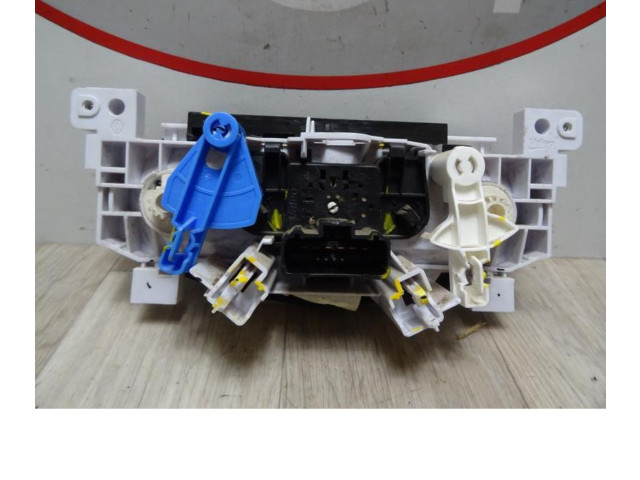 Блок управления кондиционера воздуха / климата/ печки (в салоне) 6001551800, 6001551800 Dacia Duster