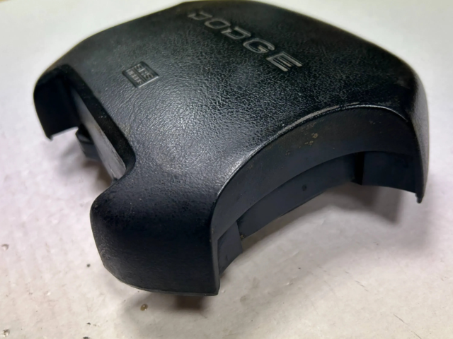 Подушка безопасности водителя P55314829, 5EJ16PX8 Dodge RAM