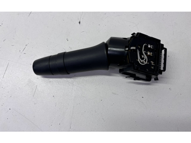 Ручка стеклоочистителей E532016 Mitsubishi L200