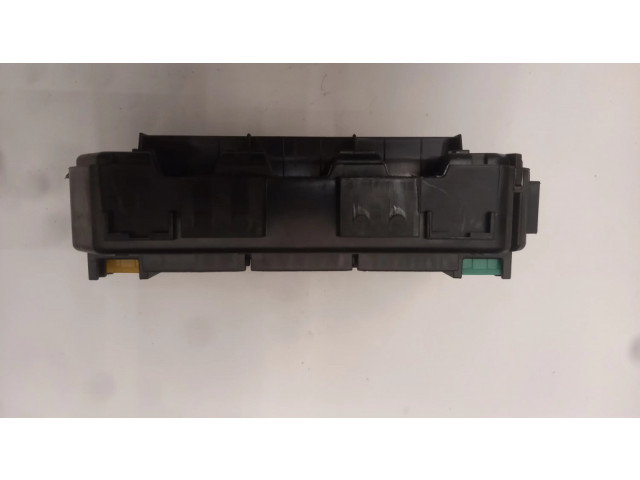 Pojistková skříňka 9389068, 61149224866 BMW M3 F80 2016