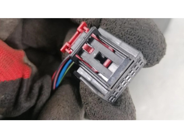 Zpětné zrcátko pravé Audi A3 S3 A3 Sportback 8P 2008  8P1858532G  