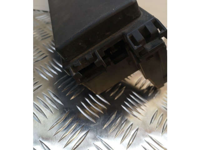 Блок предохранителей 04692087AB, 0000190573 Jeep Cherokee