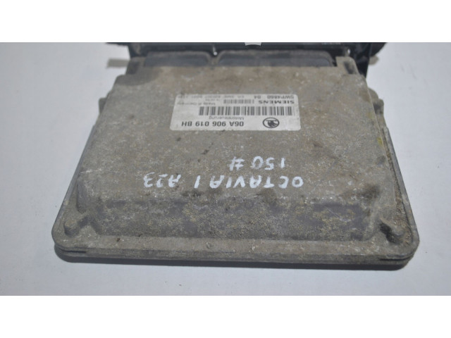 Блок управления двигателя 06A906019BH   Skoda Octavia Mk1 (1U)