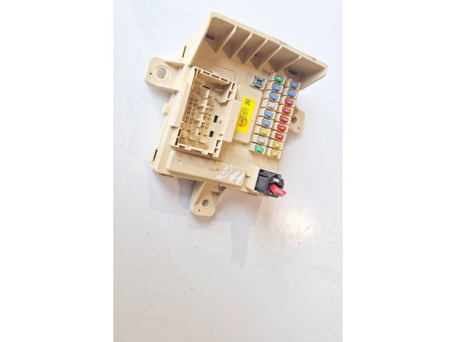 Vstřikovací lišta 91950B1310 Hyundai Genesis