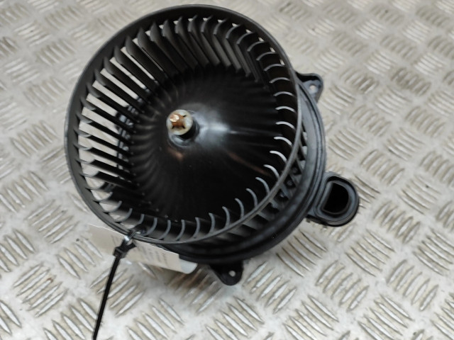 Вентилятор печки 0130115572, BK2T18456AD Ford Transit Custom
