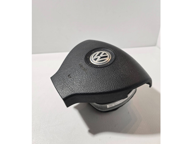 Подушка безопасности водителя 2K0880201E   Volkswagen Caddy